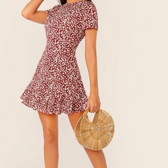 Floral print short sleeve Mini dress - Picture 2 of 5